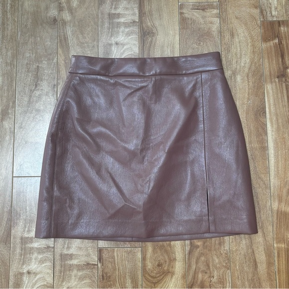 Aritzia Wilfred Free Tempest Skirt - Picture 2 of 3